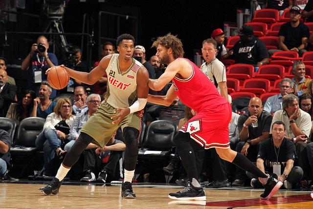 彪悍!大白边生涯第三次双20一数据已超奥尼尔